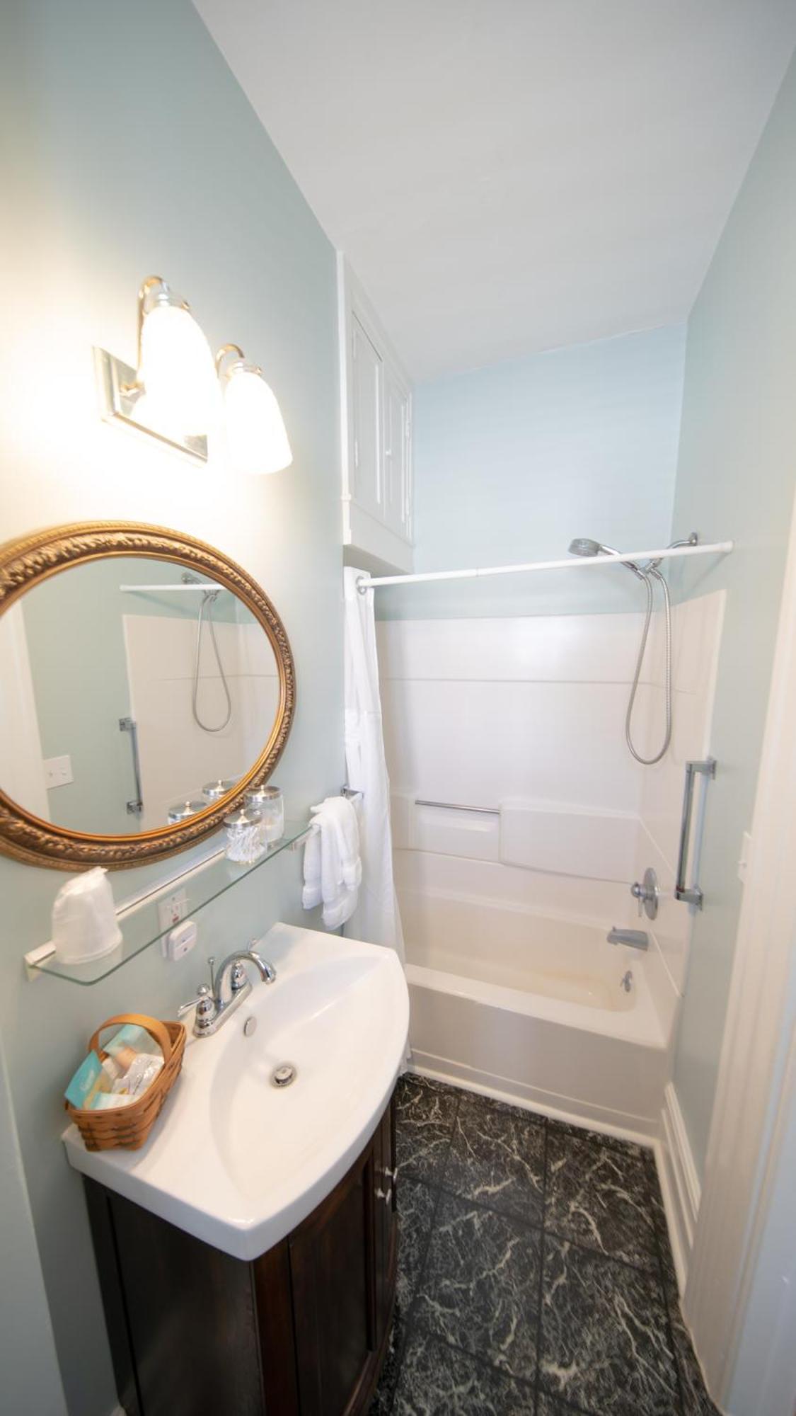 The Edenton Collection-Captain'S Quarters Inn Room photo
