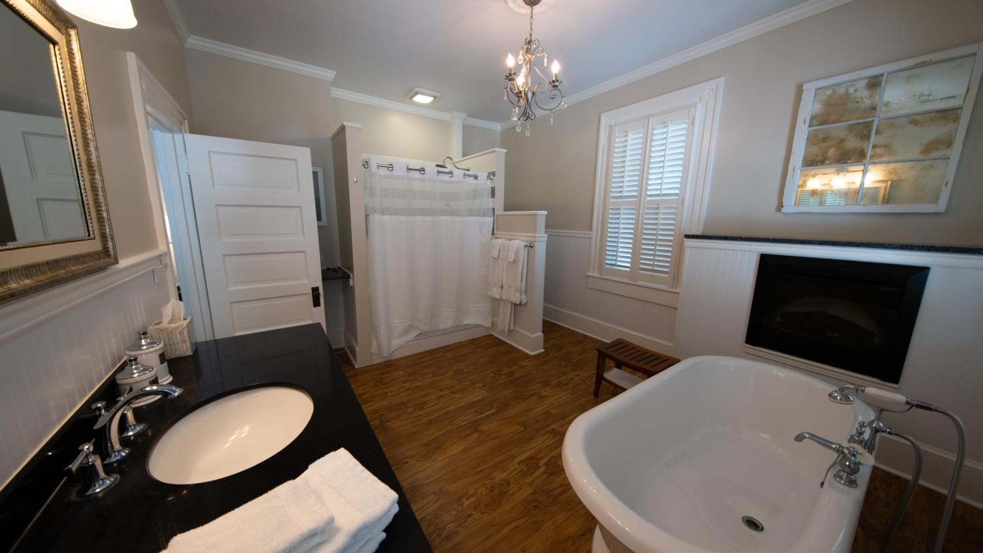 The Edenton Collection-Captain'S Quarters Inn Room photo