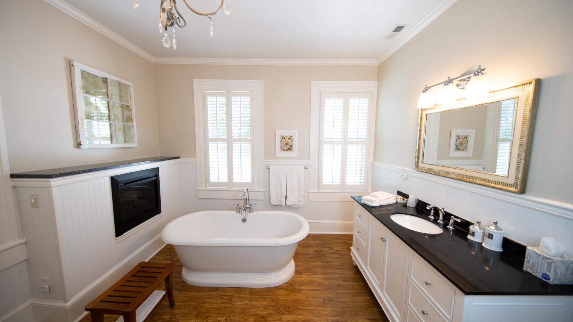 The Edenton Collection-Captain'S Quarters Inn Room photo